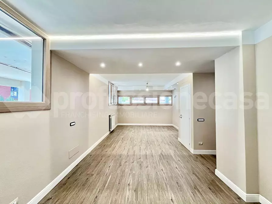 Immagine 2 di Appartamento in vendita  a Pisa