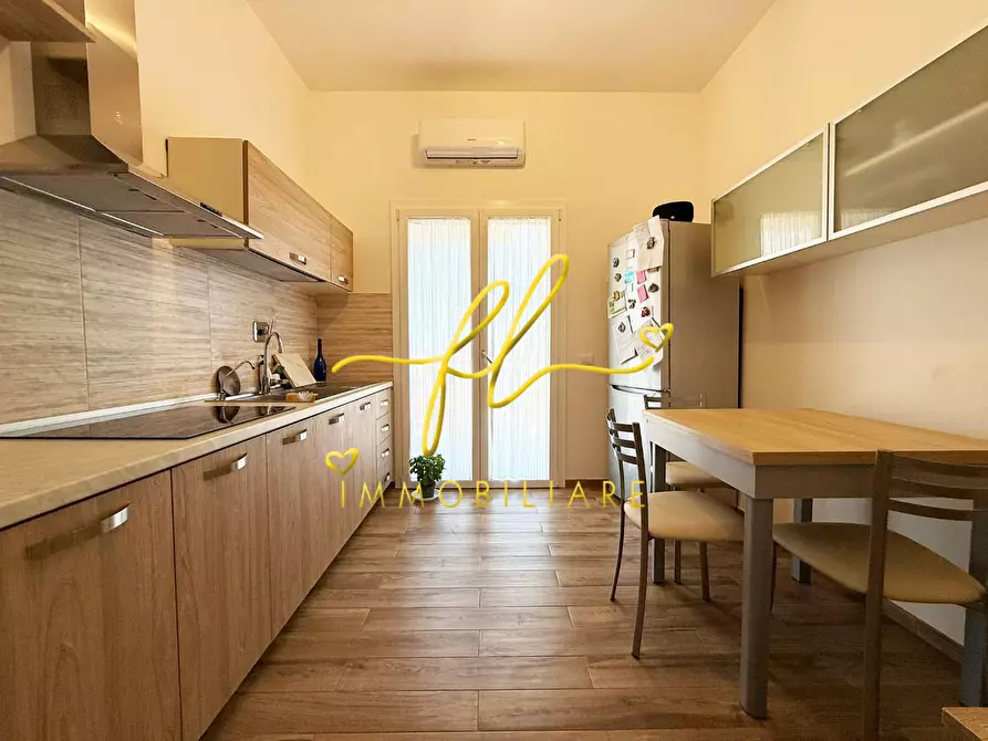 Immagine 7 di Appartamento in vendita  a Cecina