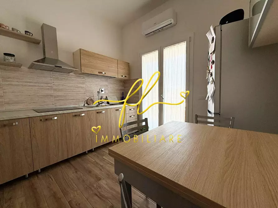 Immagine 10 di Appartamento in vendita  a Cecina