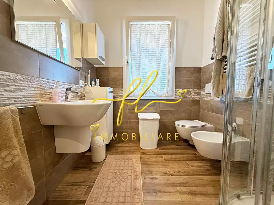 Immagine 16 di Appartamento in vendita  a Cecina