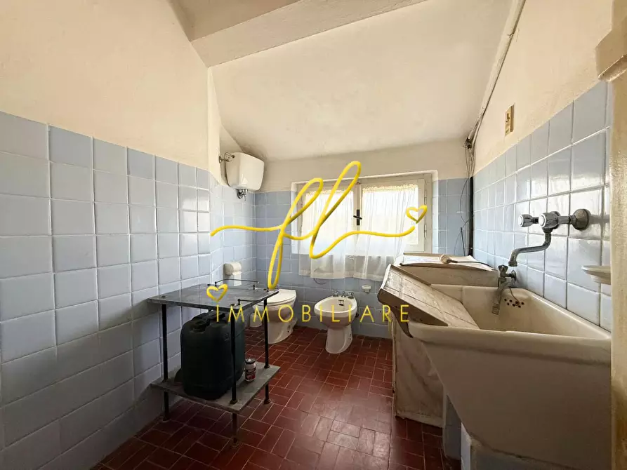 Immagine 15 di Appartamento in vendita  a Guardistallo