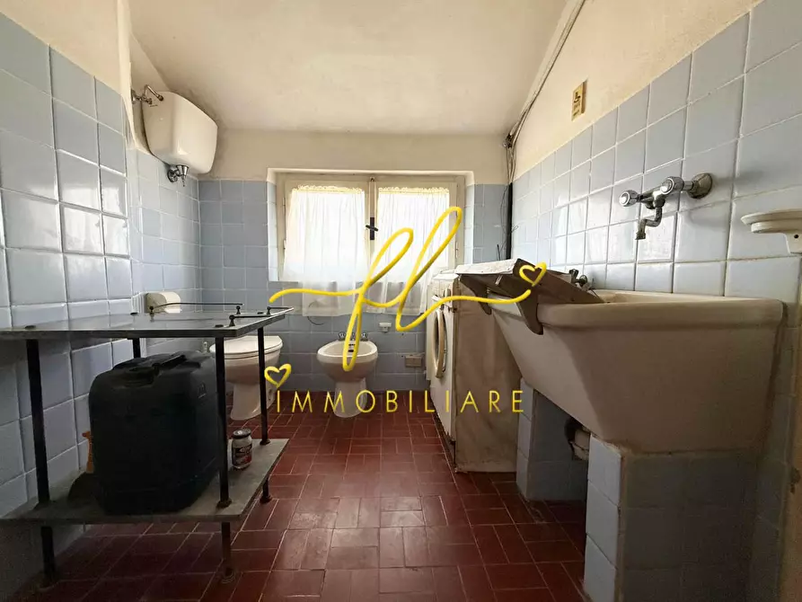 Immagine 16 di Appartamento in vendita  a Guardistallo