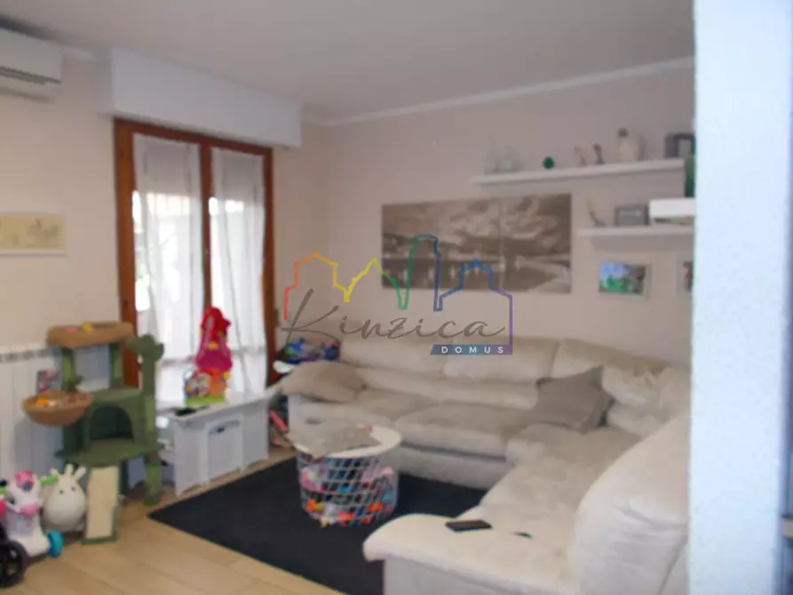 Immagine 13 di Villetta a schiera in vendita  a Vecchiano