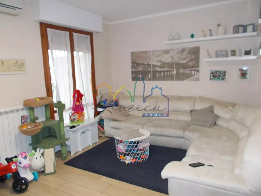 Immagine 12 di Villetta a schiera in vendita  a Vecchiano