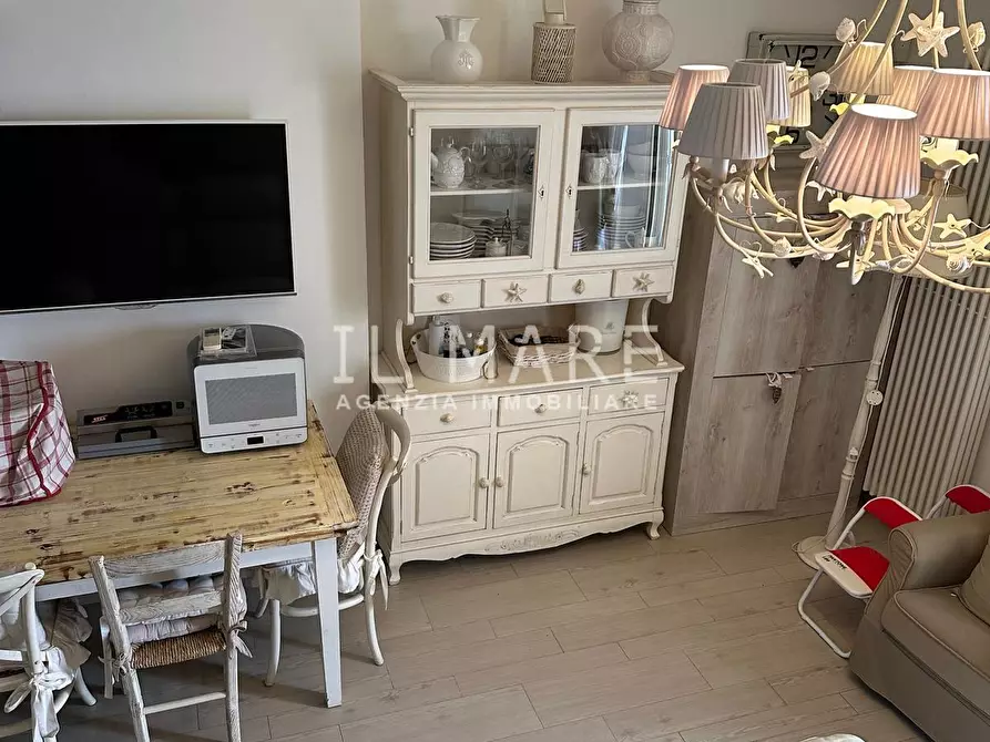 Immagine 10 di Villetta a schiera in vendita  a Forte Dei Marmi