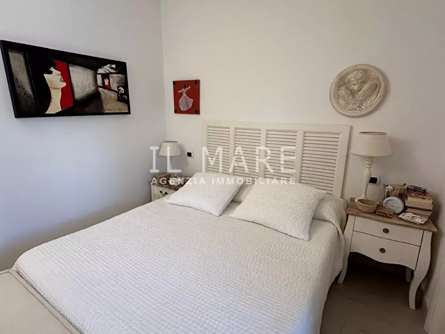 Immagine 16 di Villetta a schiera in vendita  a Forte Dei Marmi