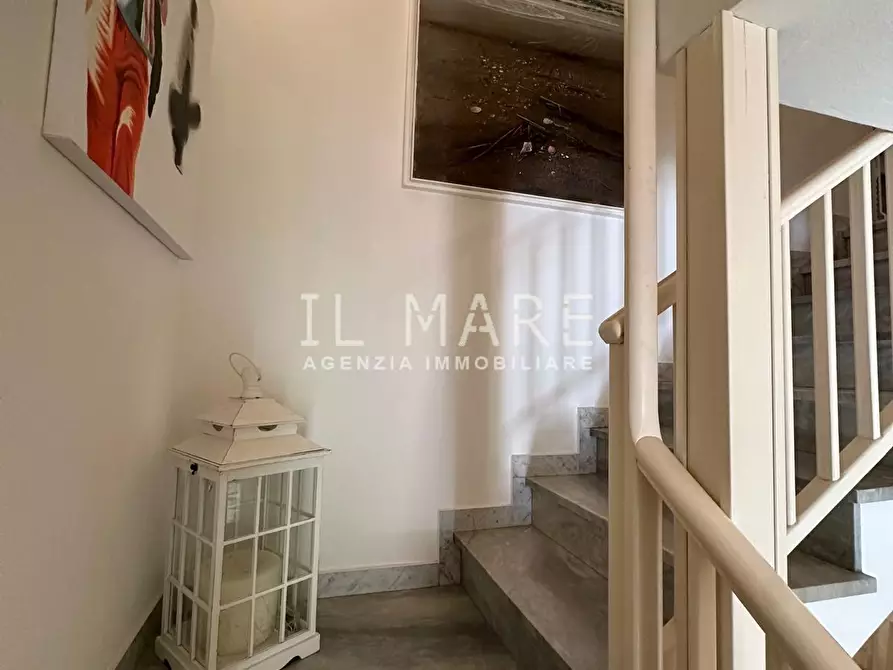 Immagine 9 di Villetta a schiera in vendita  a Forte Dei Marmi