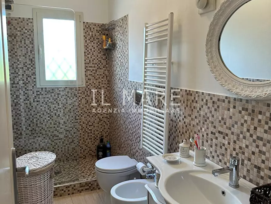 Immagine 17 di Villetta a schiera in vendita  a Forte Dei Marmi