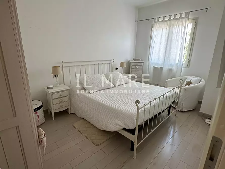 Immagine 13 di Villetta a schiera in vendita  a Forte Dei Marmi