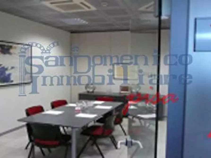 Immagine 1 di Ufficio in vendita  a Pisa