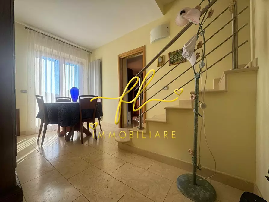 Immagine 12 di Villa in vendita  a Livorno