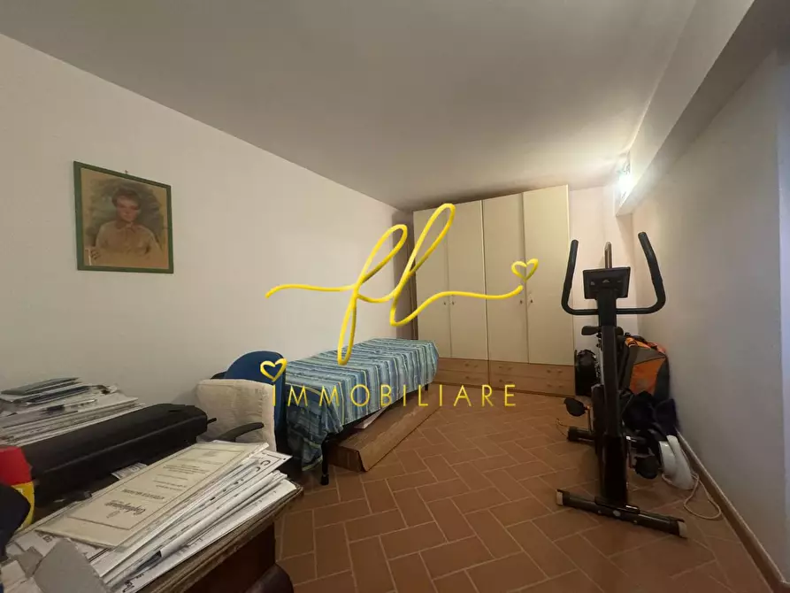 Immagine 27 di Villa in vendita  a Livorno