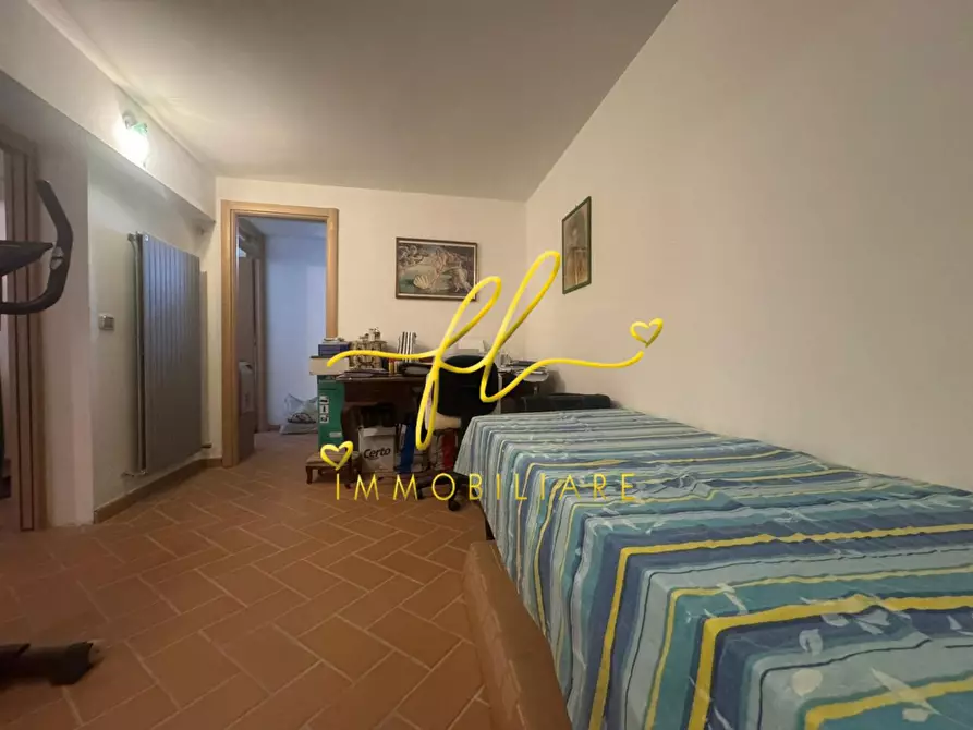 Immagine 26 di Villa in vendita  a Livorno