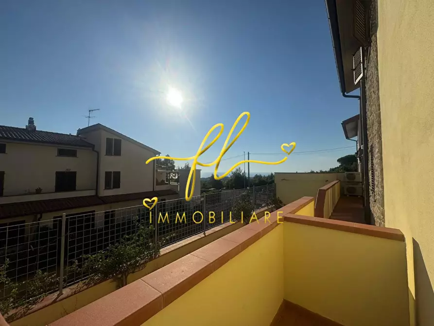 Immagine 29 di Villa in vendita  a Livorno