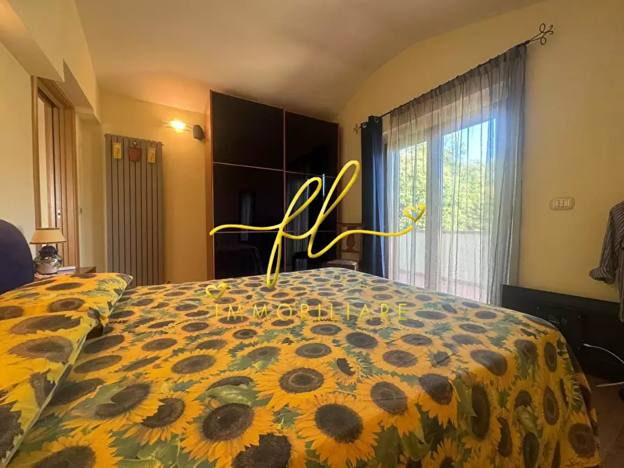 Immagine 19 di Villa in vendita  a Livorno