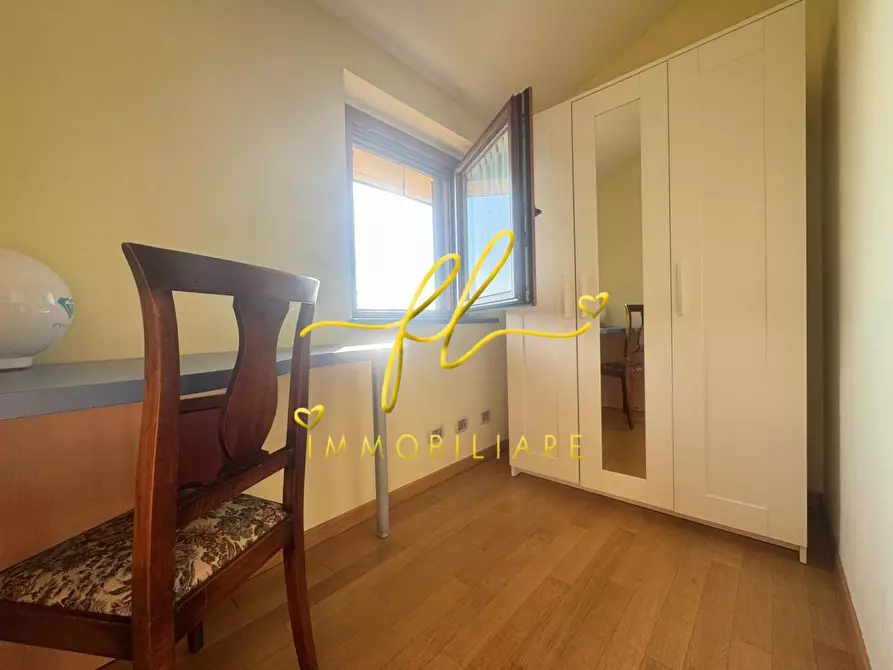 Immagine 23 di Villa in vendita  a Livorno