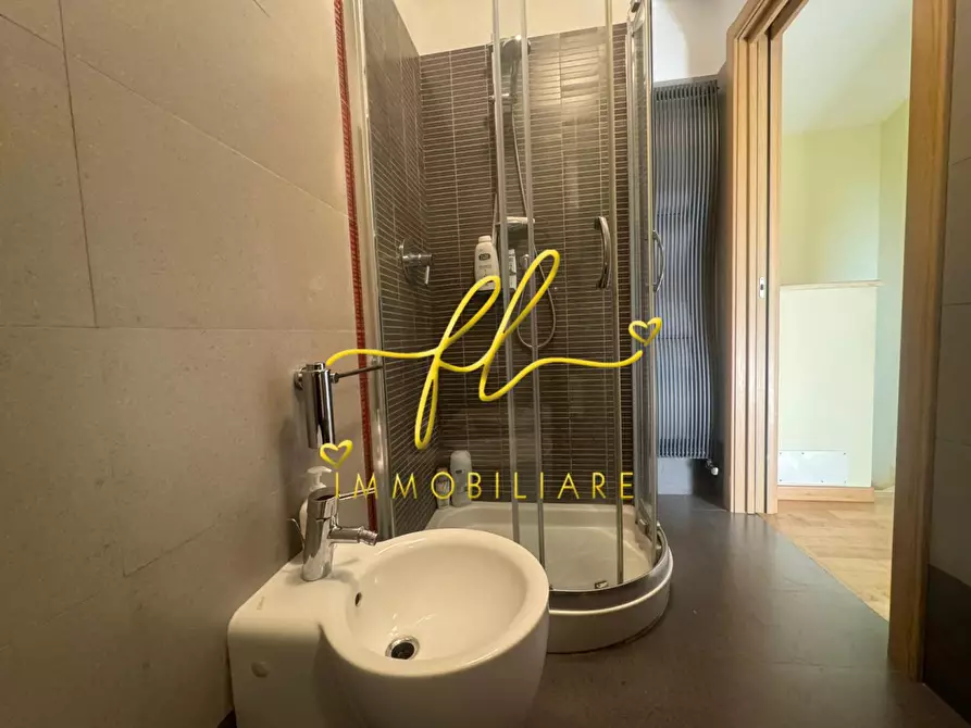 Immagine 37 di Villa in vendita  a Livorno