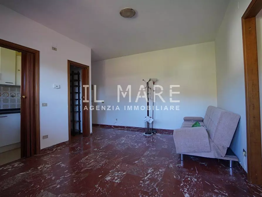 Immagine 14 di Appartamento in vendita  a Massa