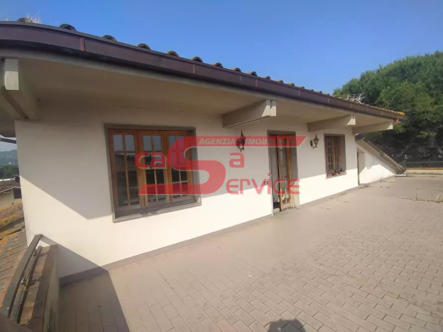 Immagine 21 di Villa in vendita  a Lamporecchio