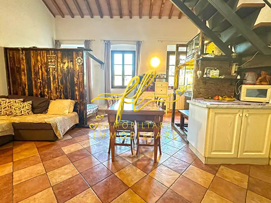 Immagine 1 di Appartamento in vendita  a Cecina