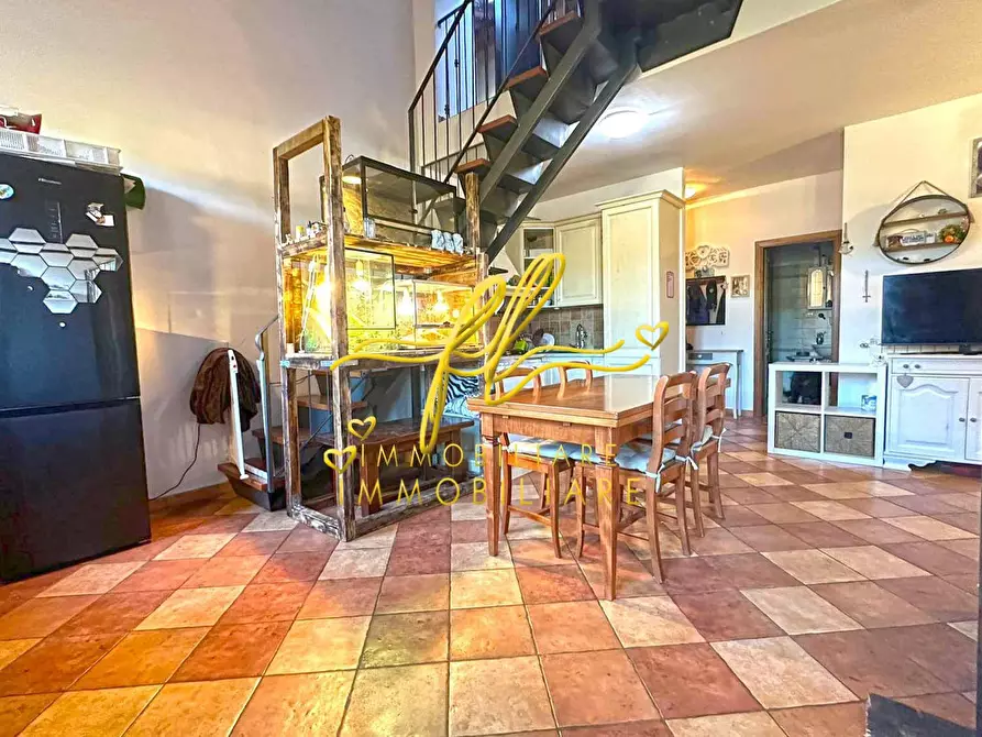 Immagine 4 di Appartamento in vendita  a Cecina