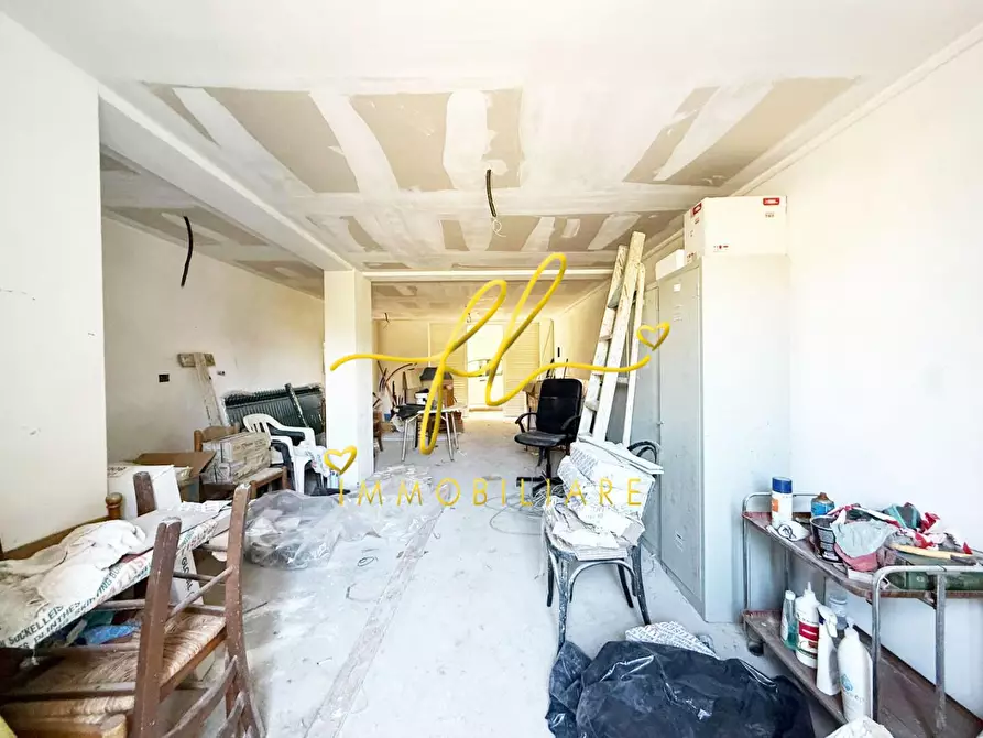 Immagine 14 di Appartamento in vendita  a Cecina