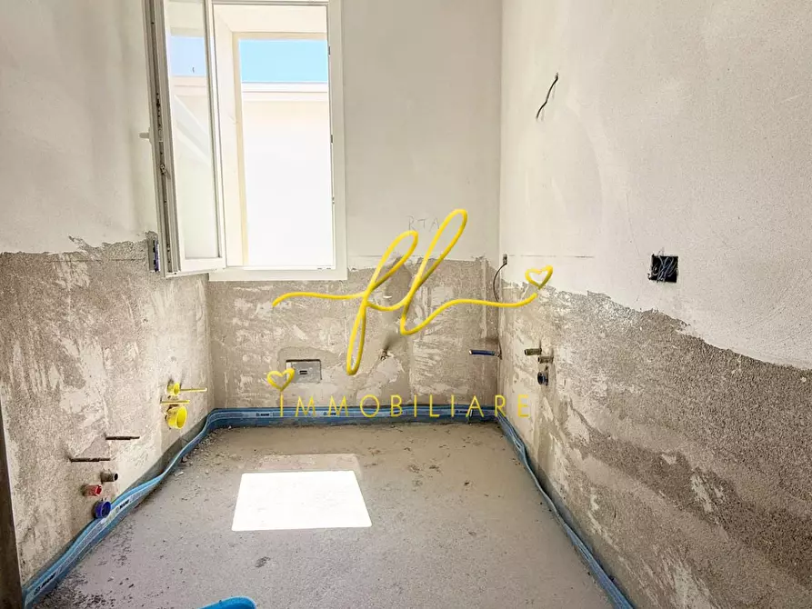 Immagine 13 di Appartamento in vendita  a Cecina