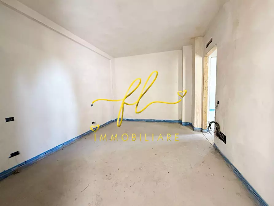 Immagine 9 di Appartamento in vendita  a Cecina