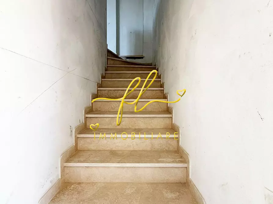 Immagine 3 di Appartamento in vendita  a Cecina