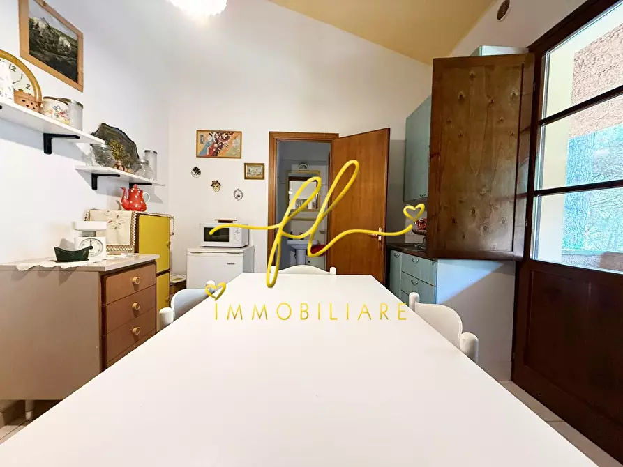 Immagine 4 di Appartamento in vendita  a Guardistallo