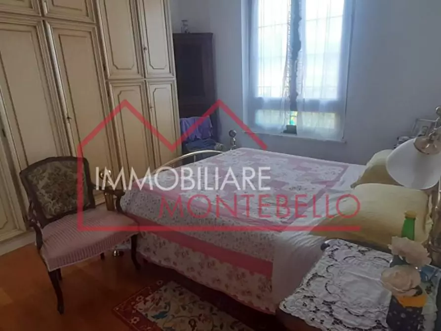 Immagine 13 di Casa bifamiliare in vendita  a Camaiore