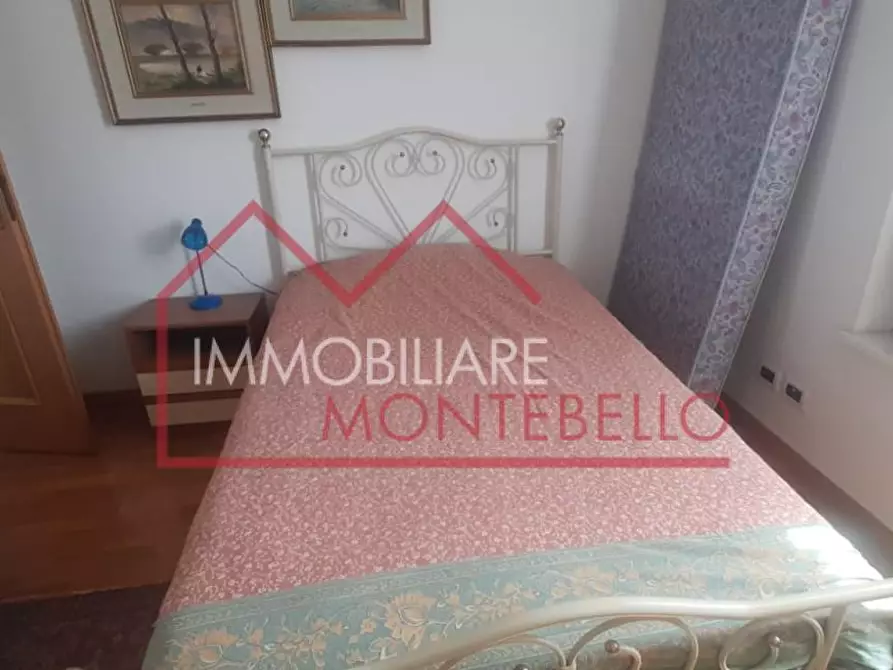 Immagine 6 di Casa bifamiliare in vendita  a Camaiore