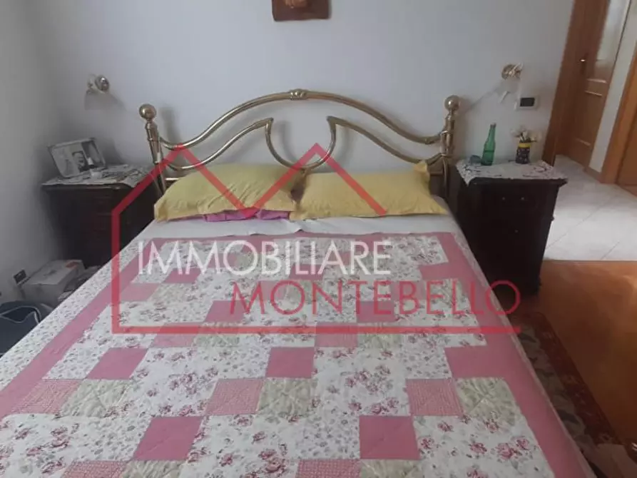 Immagine 11 di Casa bifamiliare in vendita  a Camaiore