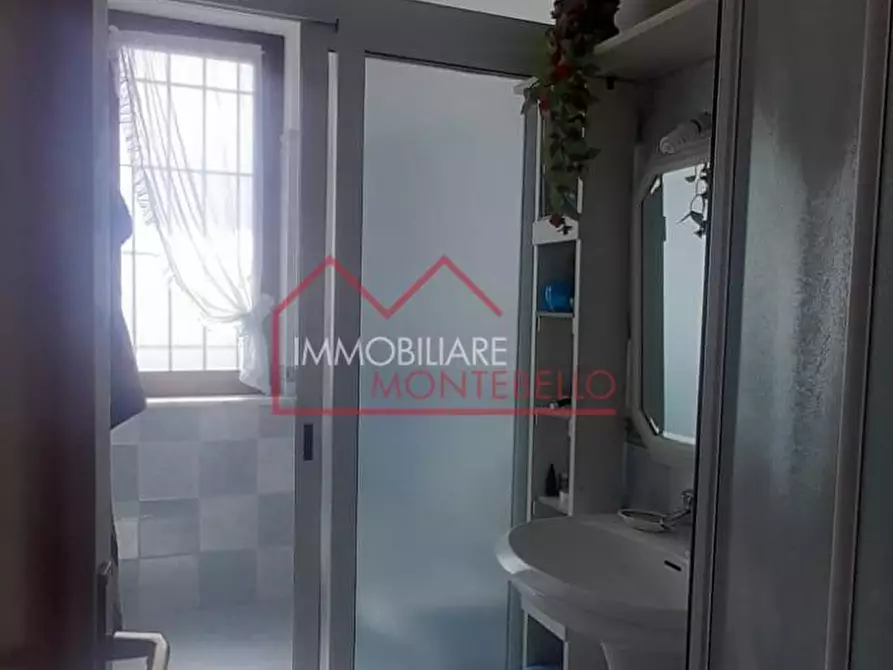 Immagine 10 di Casa bifamiliare in vendita  a Camaiore