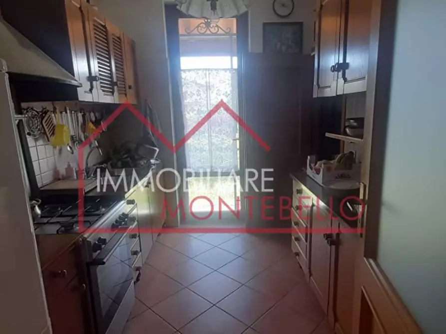 Immagine 12 di Casa bifamiliare in vendita  a Camaiore