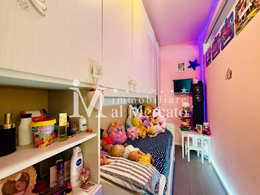 Immagine 21 di Appartamento in vendita  a Viareggio