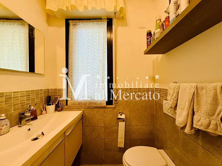 Immagine 23 di Appartamento in vendita  a Viareggio