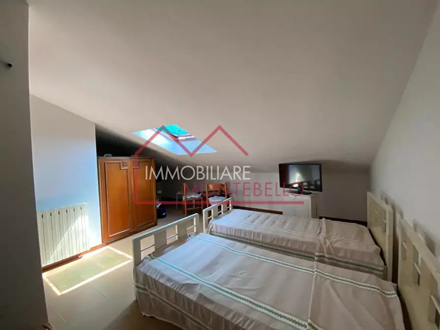 Immagine 30 di Villetta a schiera in vendita  a Forte Dei Marmi