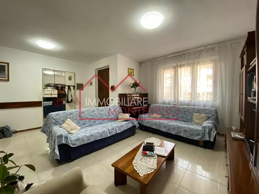 Immagine 1 di Villetta a schiera in vendita  a Forte Dei Marmi