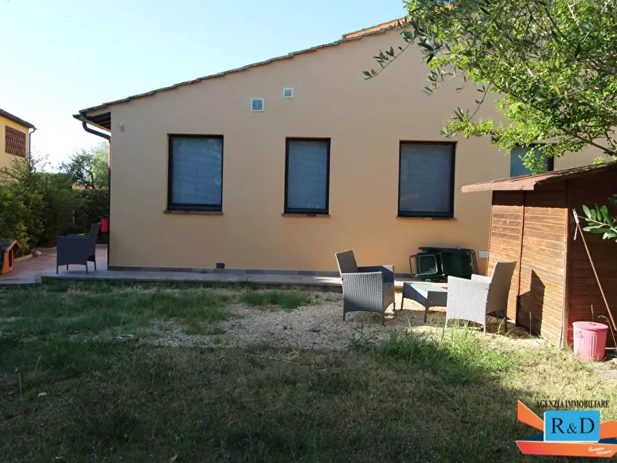 Immagine 22 di Appartamento in vendita  a Poggibonsi