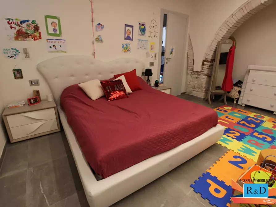 Immagine 9 di Appartamento in vendita  a Poggibonsi