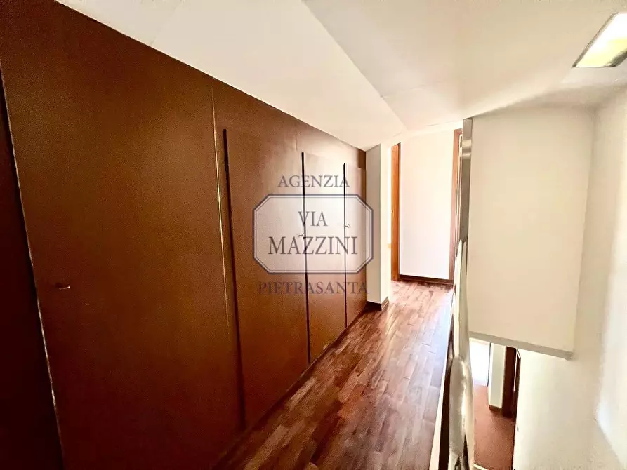 Immagine 17 di Casa bifamiliare in vendita  a Pietrasanta
