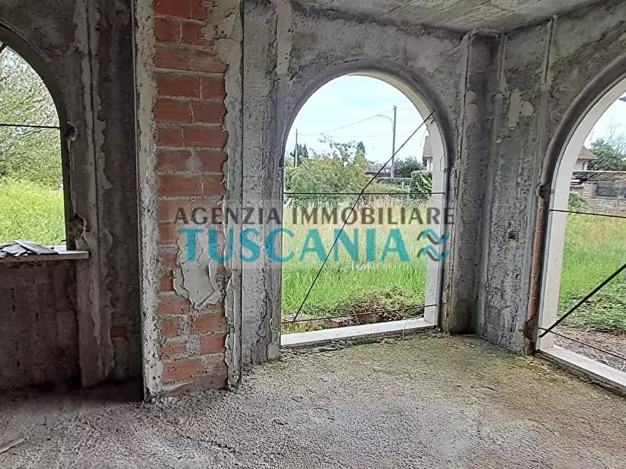 Immagine 14 di Villa in vendita  a Montignoso
