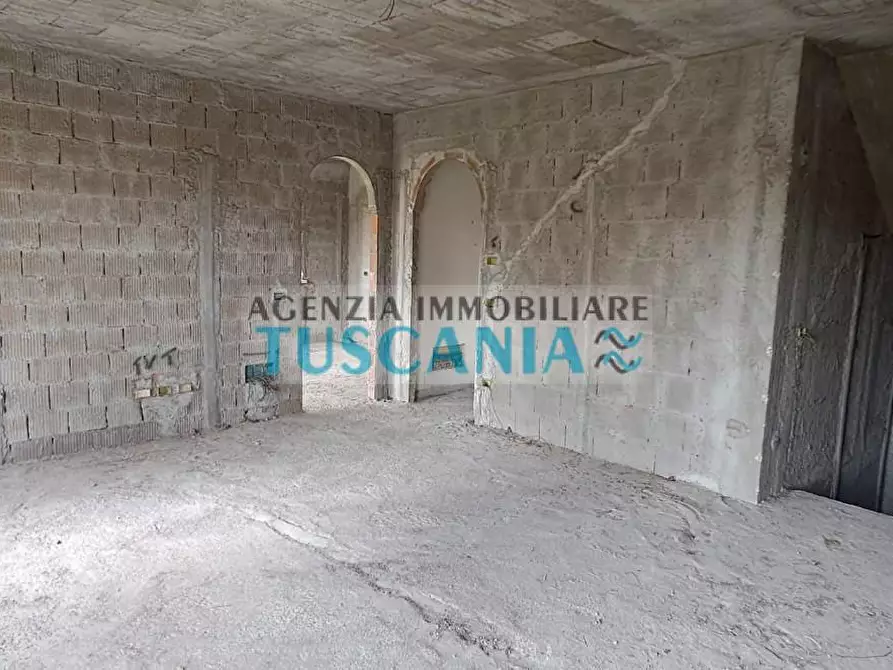 Immagine 20 di Villa in vendita  a Montignoso