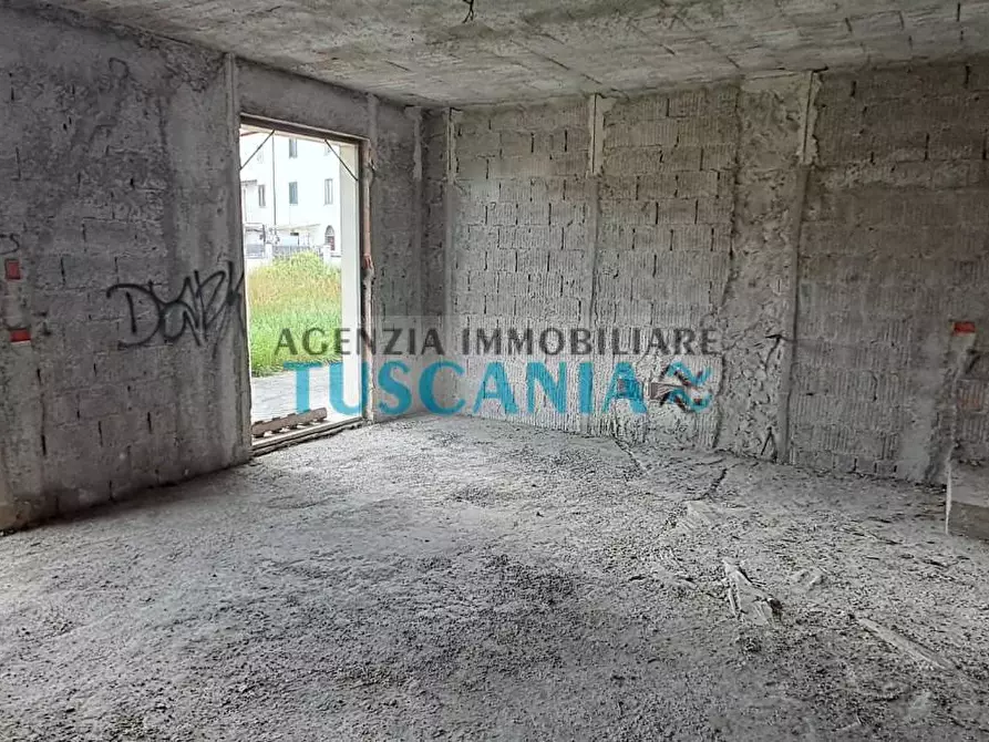 Immagine 17 di Villa in vendita  a Montignoso
