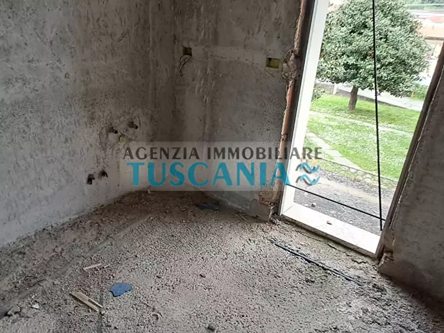 Immagine 30 di Villa in vendita  a Montignoso