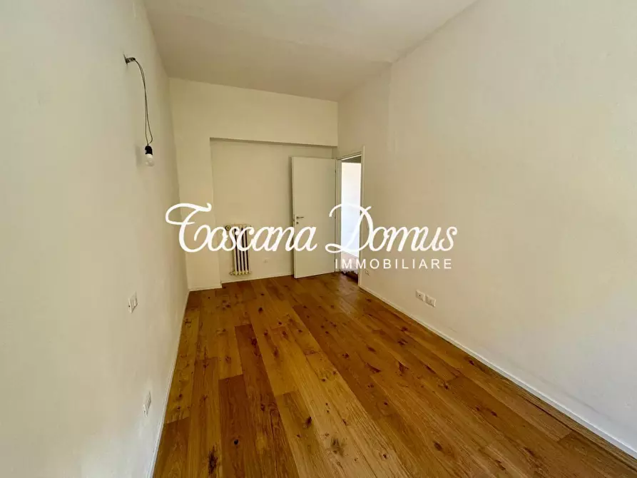 Immagine 17 di Appartamento in vendita  a Siena