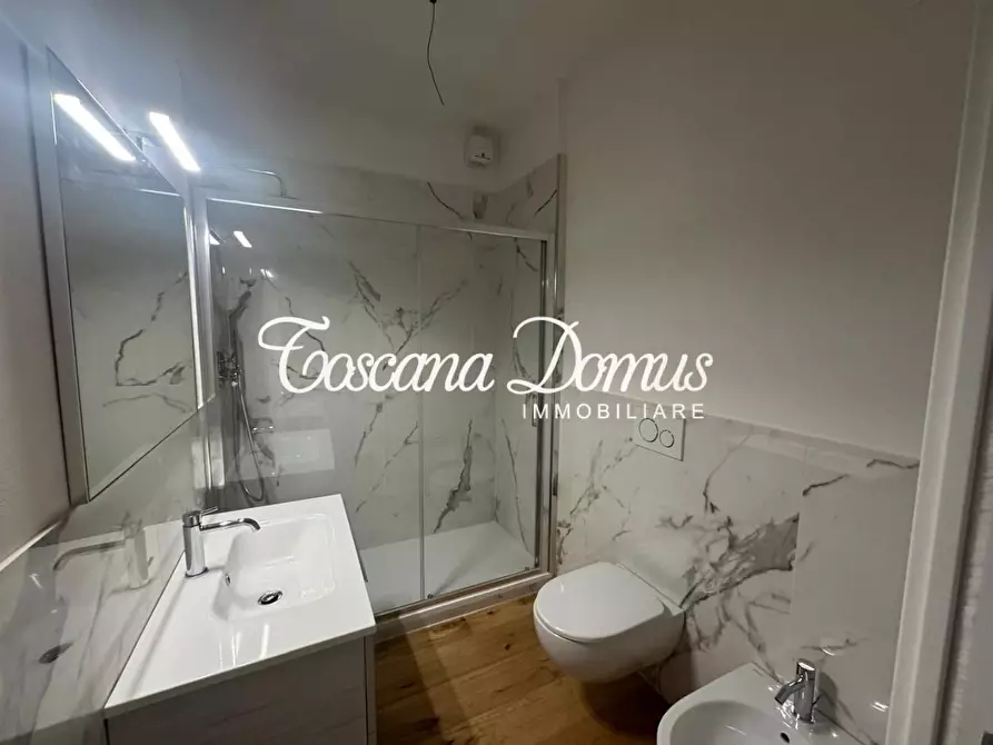 Immagine 14 di Appartamento in vendita  a Siena