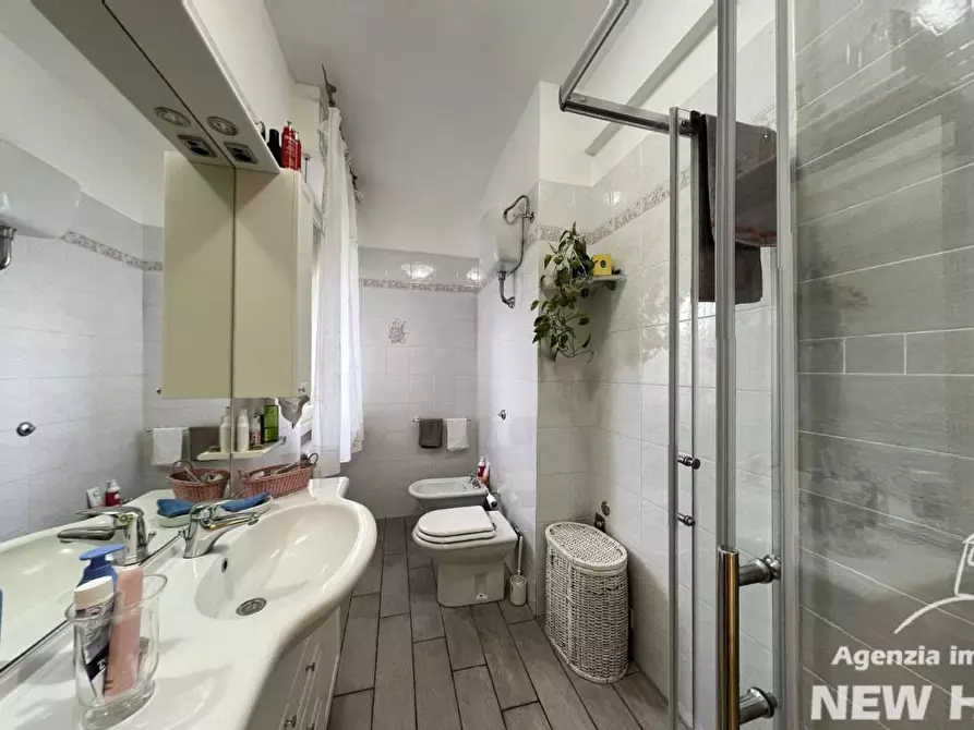 Immagine 13 di Appartamento in vendita  a Pisa