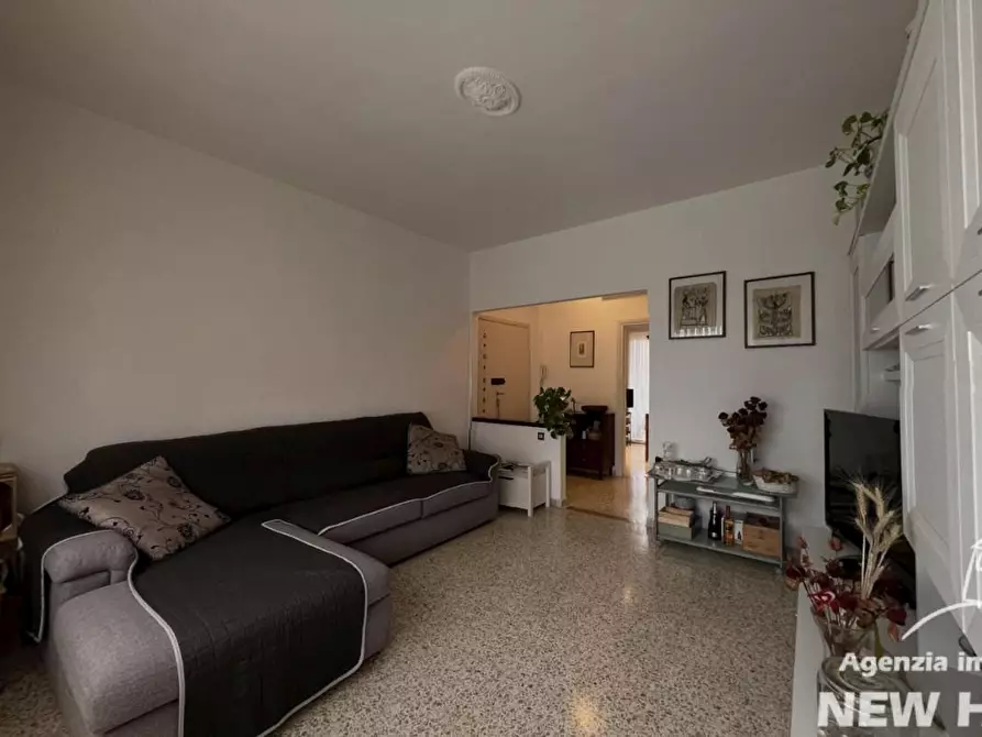 Immagine 21 di Appartamento in vendita  a Pisa